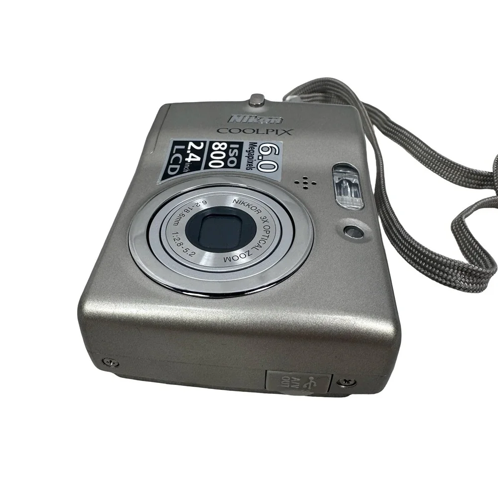 Nikon Coolpix L11 6.0MP Digital Camera Gray 3x Zoom FOR PARTS OR REPAIR READ